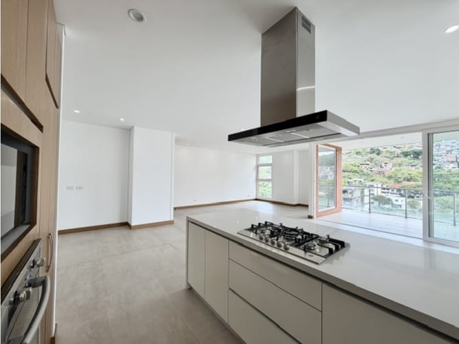Apartamento de 3 alcobas en venta en Santa Teresita, Cali, 243 m² · foto 4 de 21
