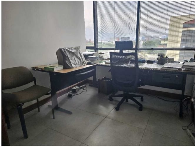 Oficina en venta en La Aguacatala, Medellín, 135 m² · foto 6 de 9