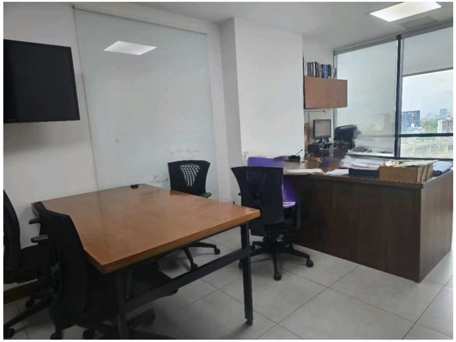 Oficina en venta en La Aguacatala, Medellín, 135 m² · foto 7 de 9