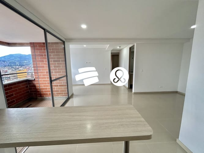 Apartamento de 2 alcobas en venta en Centro, Itagüí, 61 m² · foto 7 de 24