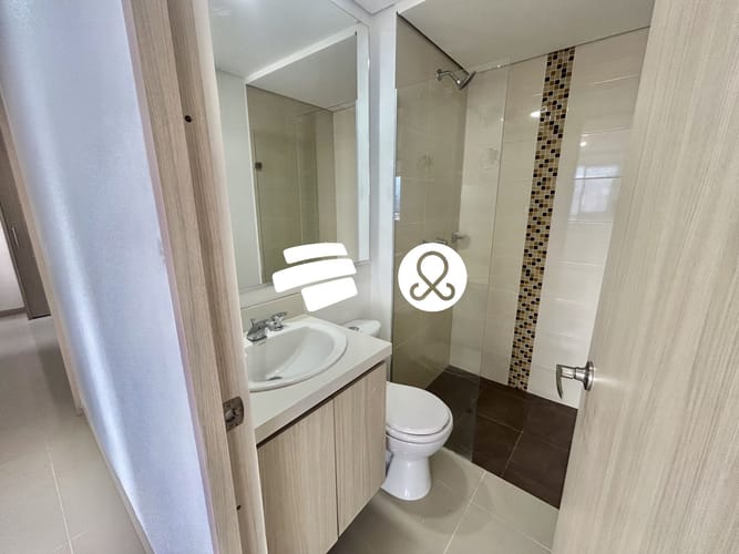 Apartamento de 2 alcobas en venta en Centro, Itagüí, 61 m² · foto 12 de 24
