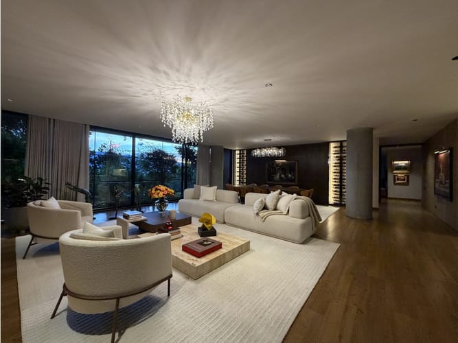 Apartamento de 3 alcobas en venta en San Lucas, Medellín, 338 m² · foto 4 de 24