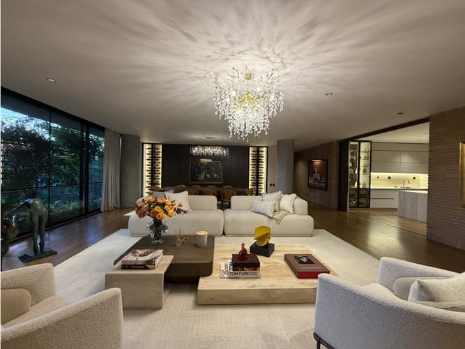 Apartamento de 3 alcobas en venta en San Lucas, Medellín, 338 m² · foto 5 de 24