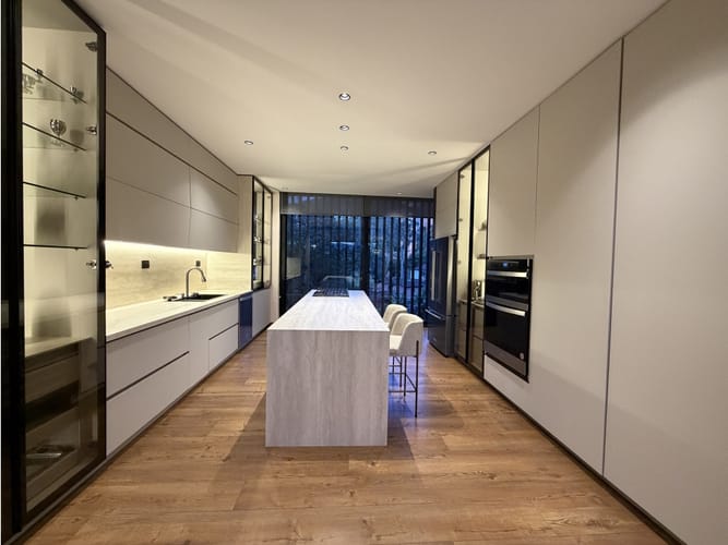 Apartamento de 3 alcobas en venta en San Lucas, Medellín, 338 m² · foto 8 de 24