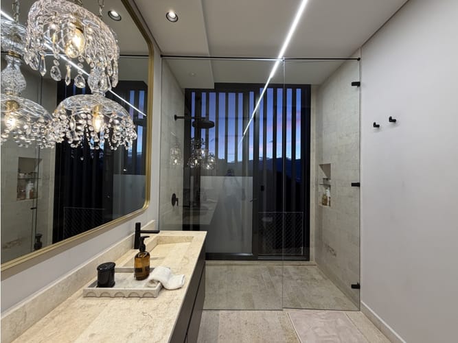 Apartamento de 3 alcobas en venta en San Lucas, Medellín, 338 m² · foto 24 de 24
