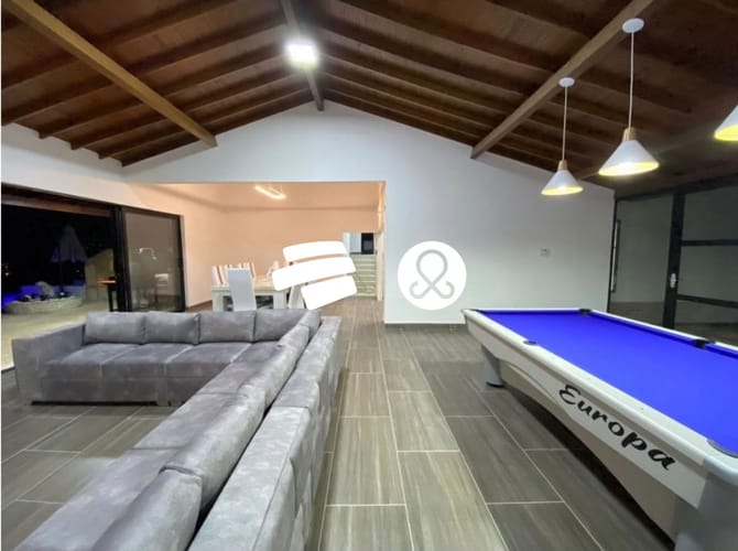 Casa de 8 alcobas en venta en Loma Del Esmeraldal, Envigado, 2000 m² · foto 6 de 20
