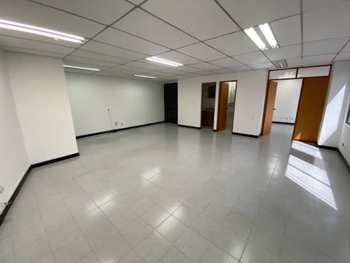 Oficina en arriendo en Lorena, Medellín, 70 m² · foto 3 de 16
