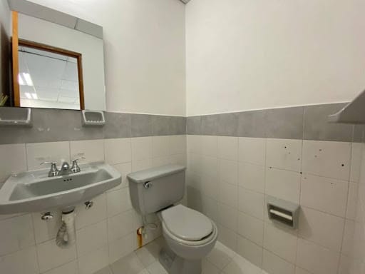 Oficina en arriendo en Lorena, Medellín, 70 m² · foto 8 de 16