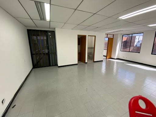 Oficina en arriendo en Lorena, Medellín, 70 m² · foto 12 de 16