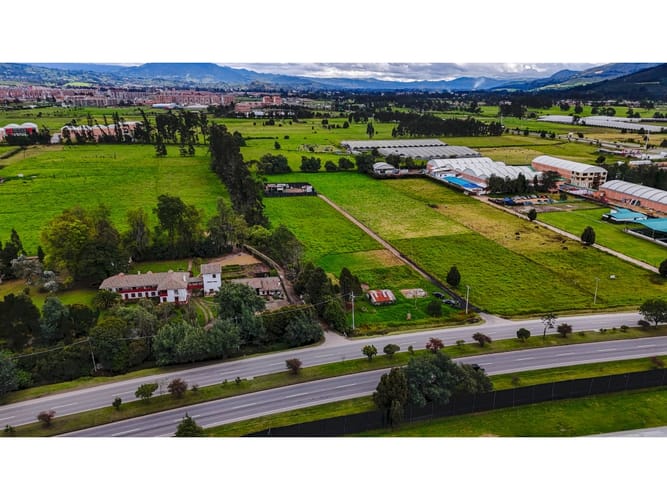 Lote en venta en Rincon Santo, Zipaquirá, 30300 m² · foto 2 de 14