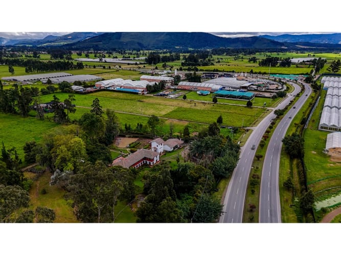 Lote en venta en Rincon Santo, Zipaquirá, 30300 m² · foto 3 de 14