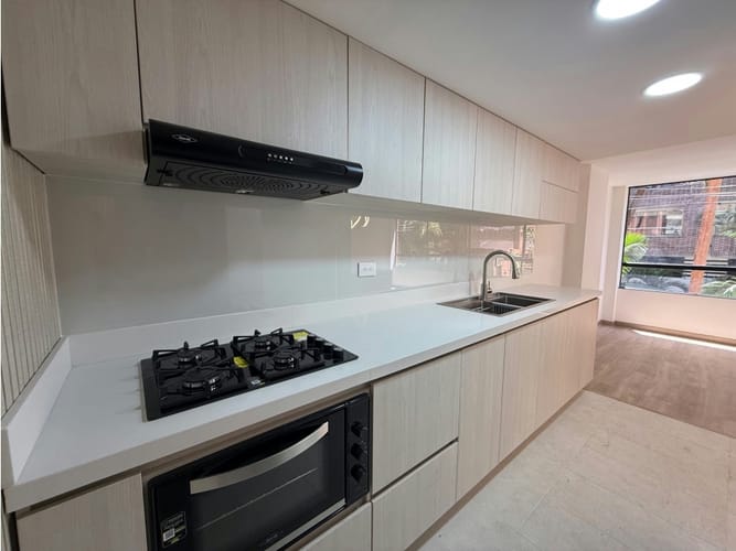 Apartamento de 3 alcobas en venta en Zuñiga, Envigado, 113 m² · foto 3 de 18