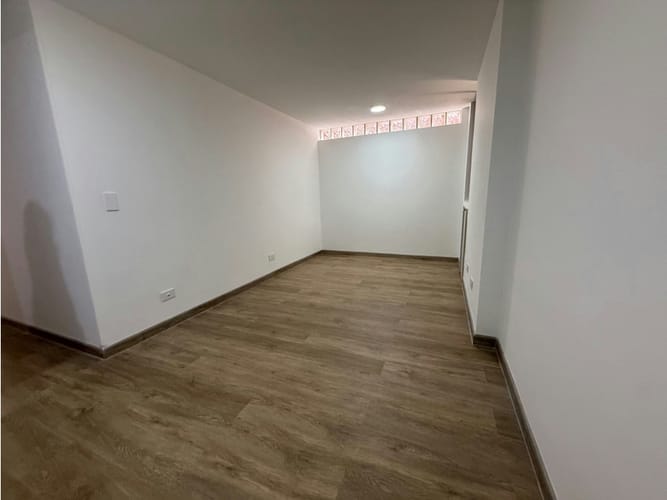 Apartamento de 3 alcobas en venta en Zuñiga, Envigado, 113 m² · foto 10 de 18