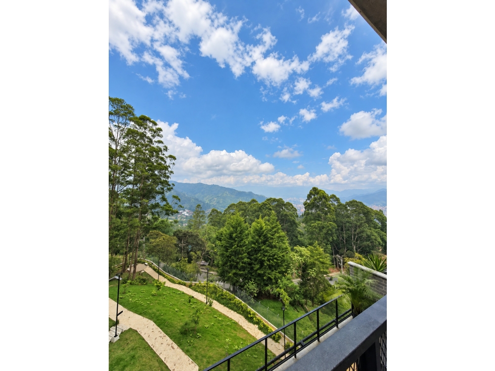 Apartamento en Venta en Loma del Escobero, Envigado