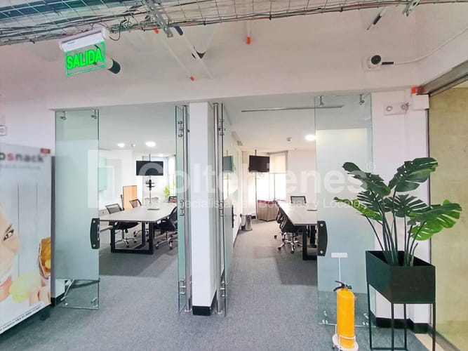 Oficina en venta en Astorga, Medellín, 652 m² · foto 3 de 24