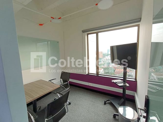 Oficina en venta en Astorga, Medellín, 652 m² · foto 8 de 24