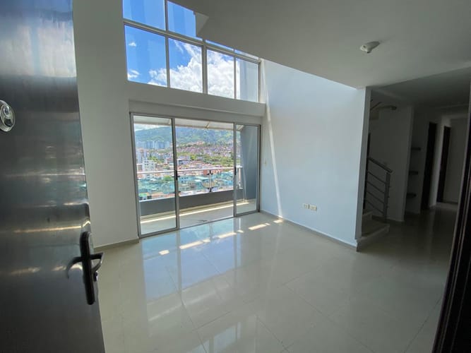 Apartamento de 4 alcobas en arriendo en Diamante, Bucaramanga, 130 m² · foto 3 de 23