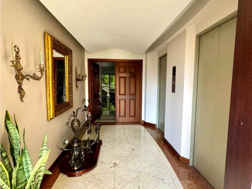 Apartamento en Venta en El Poblado, Medellín
