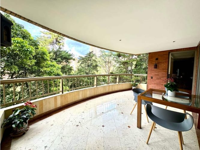 Apartamento de 4 alcobas en venta en El Poblado, Medellín, 412 m² · foto 6 de 15