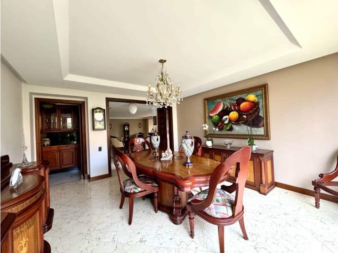 Apartamento de 4 alcobas en venta en El Poblado, Medellín, 412 m² · foto 9 de 15