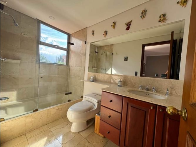 Apartamento de 4 alcobas en venta en El Poblado, Medellín, 412 m² · foto 12 de 15