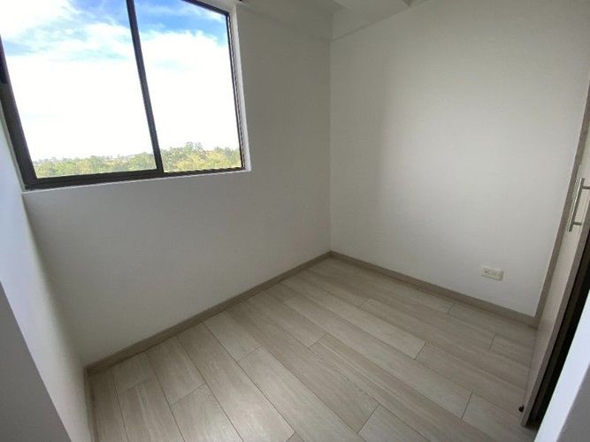 Apartamento de 2 alcobas en arriendo en San Antonio De Pereira, Rionegro, 58 m² · foto 5 de 12