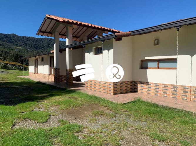Casa de 4 alcobas en venta en La Catedral, Envigado · foto 3 de 14