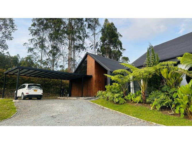 Casa de 3 alcobas en venta en Don Diego, El Retiro, 278 m² · foto 2 de 20