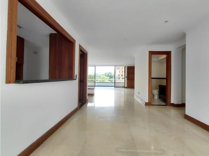 Apartamento de 4 alcobas en arriendo en Santa Maria De Los Angeles, Medellín, 168 m² · foto 5 de 24
