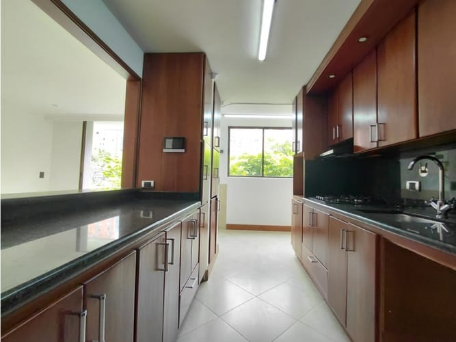 Apartamento de 4 alcobas en arriendo en Santa Maria De Los Angeles, Medellín, 168 m² · foto 9 de 24