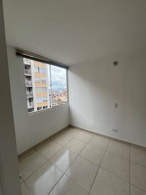 Apartamento de 2 alcobas en venta en El Triangulo, Bogotá, 42 m² · foto 6 de 12