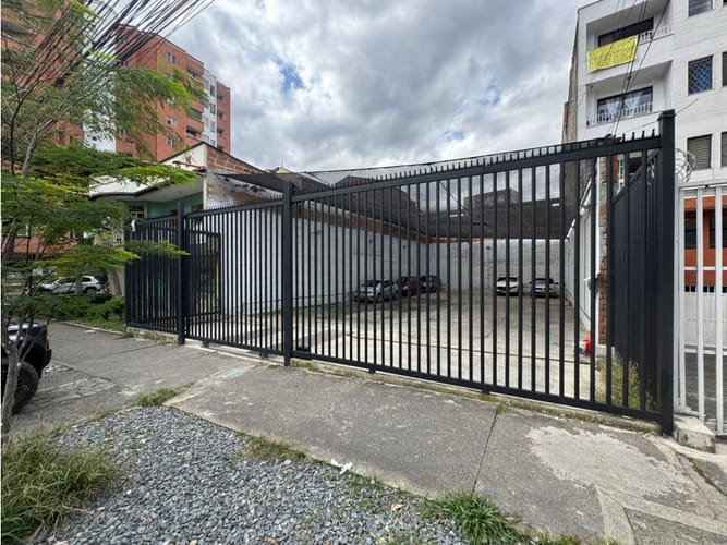 Lote en arriendo en San Joaquin, Medellín, 300 m² · foto 3 de 5
