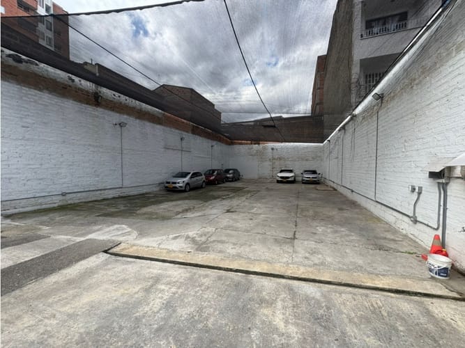 Lote en arriendo en San Joaquin, Medellín, 300 m² · foto 4 de 5