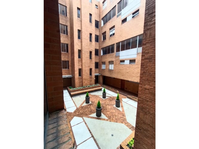 Apartamento de 2 alcobas en venta en Ingemar, Bogotá, 94 m² · foto 4 de 24