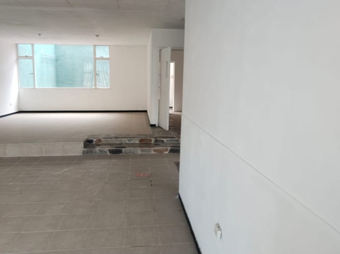 Casa de 5 alcobas en arriendo en Santa Isabel, Bogotá, 202 m² · foto 5 de 6