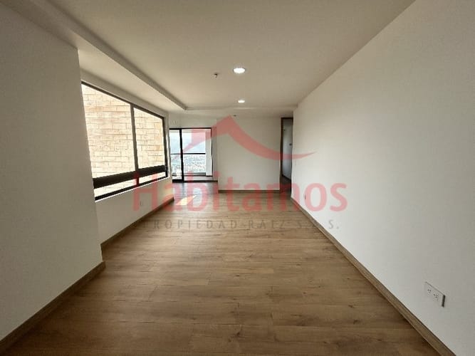Apartamento de 3 alcobas en arriendo en Loma Del Indio, Medellín, 102 m² · foto 4 de 15
