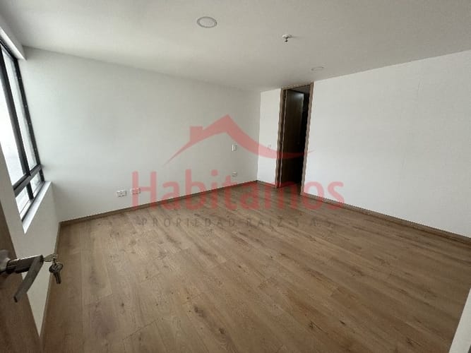Apartamento de 3 alcobas en arriendo en Loma Del Indio, Medellín, 102 m² · foto 13 de 15