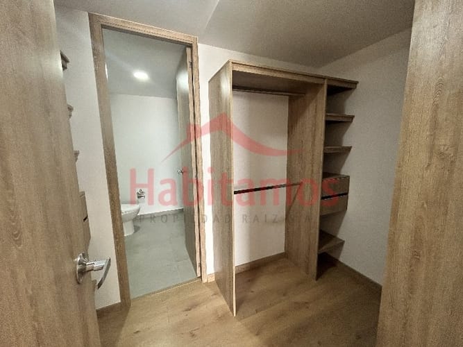 Apartamento de 3 alcobas en arriendo en Loma Del Indio, Medellín, 102 m² · foto 14 de 15