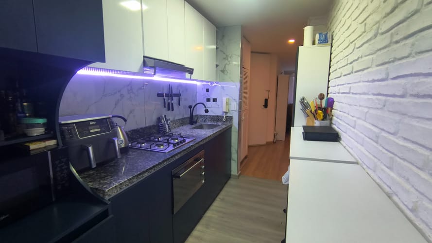 Apartamento de 3 alcobas en venta en Cedritos, Bogotá, 78 m² · foto 10 de 24