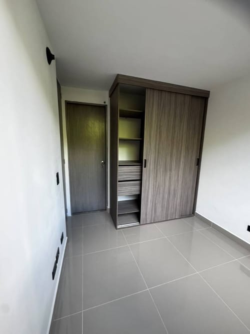 Apartamento de 2 alcobas en venta en El Porvenir, Rionegro, 45 m² · foto 15 de 17