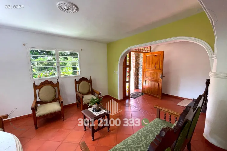 Casa de 3 alcobas en arriendo en Las Lomitas, Sabaneta, 250 m² · foto 5 de 24