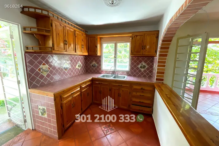 Casa de 3 alcobas en arriendo en Las Lomitas, Sabaneta, 250 m² · foto 9 de 24