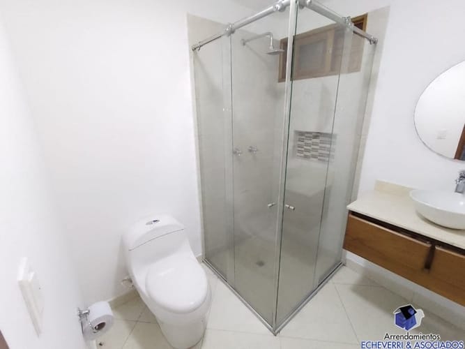 Casa de 4 alcobas en arriendo en La Mina, Envigado, 450 m² · foto 4 de 15