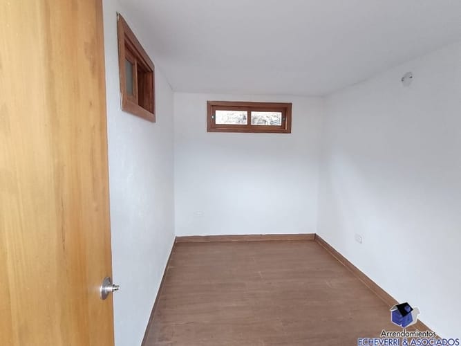 Casa de 4 alcobas en arriendo en La Mina, Envigado, 450 m² · foto 10 de 15