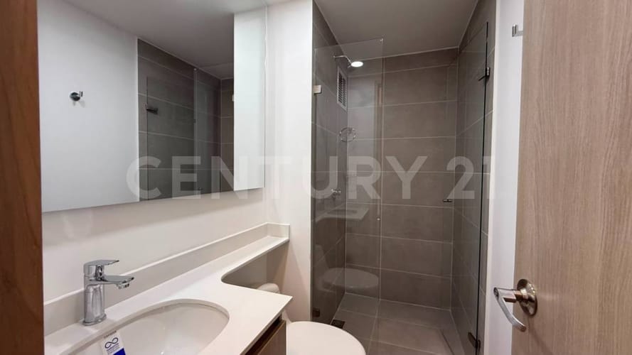 Apartamento de 2 alcobas en arriendo en La Candelaria, Medellín, 60 m² · foto 9 de 24