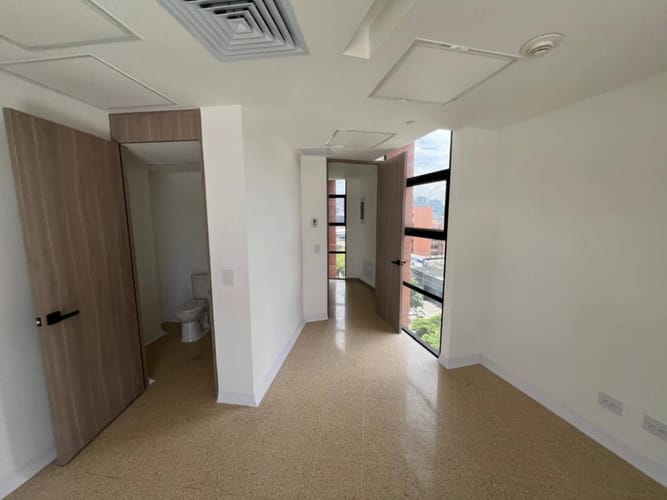 Consultorio en arriendo en San Diego, Medellín, 37 m² · foto 2 de 15