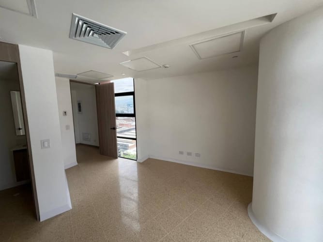 Consultorio en arriendo en San Diego, Medellín, 37 m² · foto 3 de 15
