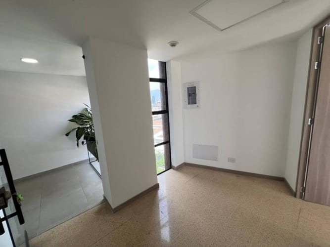 Consultorio en arriendo en San Diego, Medellín, 37 m² · foto 13 de 15
