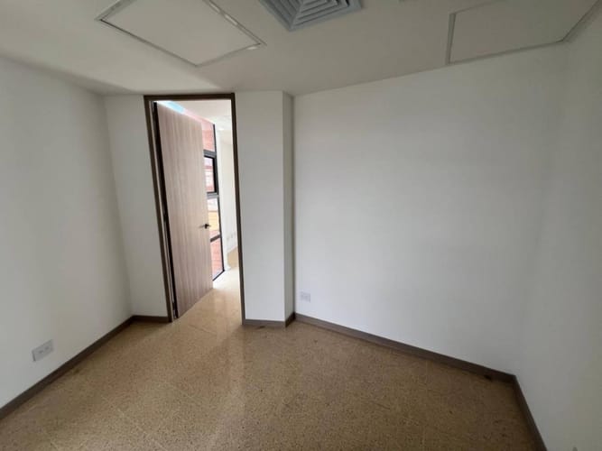 Consultorio en arriendo en San Diego, Medellín, 37 m² · foto 15 de 15