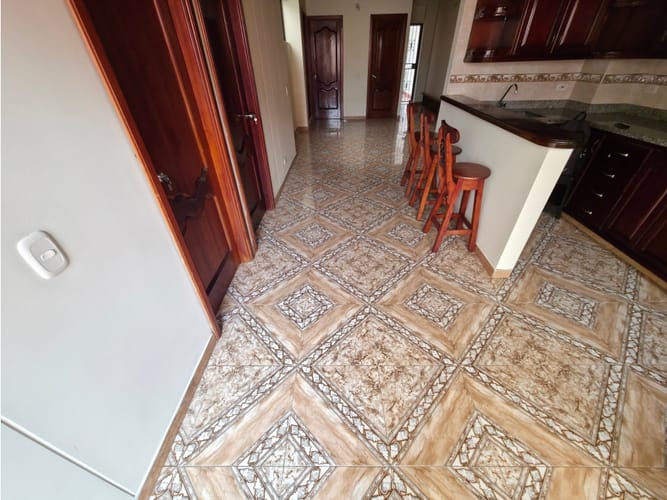 Apartamento de 4 alcobas en arriendo en Boston, Medellín, 98 m² · foto 6 de 24